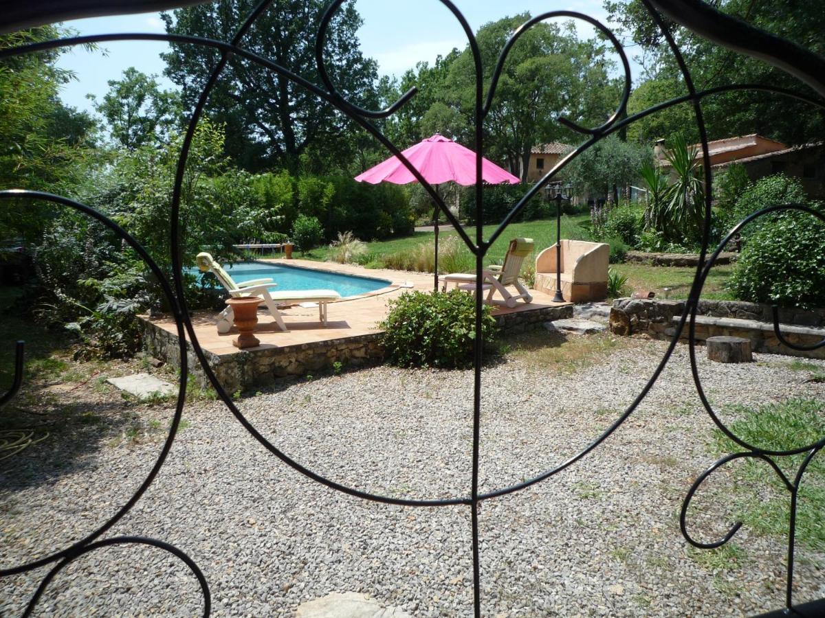 La Rose Des Vents Bed and Breakfast Montauroux Εξωτερικό φωτογραφία