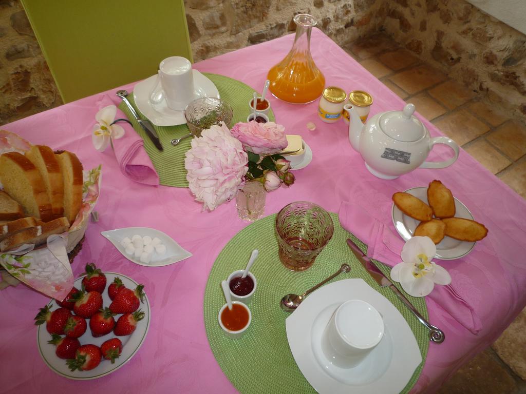 La Rose Des Vents Bed and Breakfast Montauroux Εξωτερικό φωτογραφία
