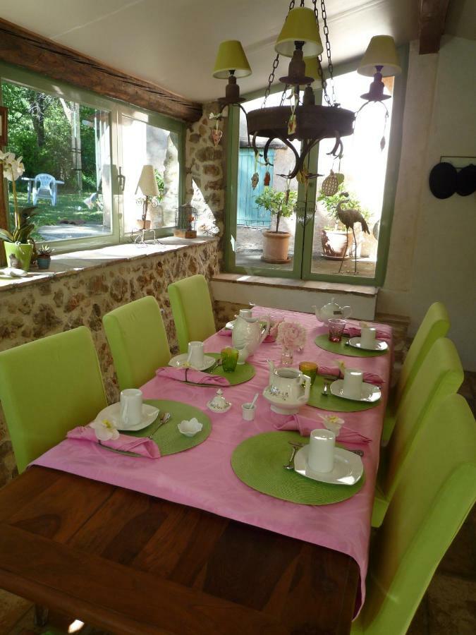 La Rose Des Vents Bed and Breakfast Montauroux Εξωτερικό φωτογραφία